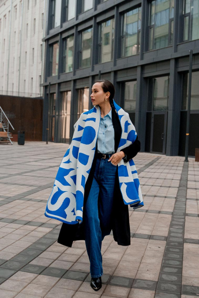 Шарф широкий Logomania (электрик)